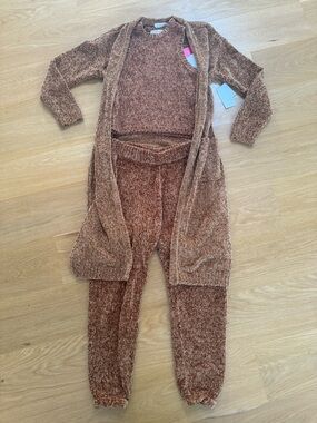 Shoe Dazzle Plush Chenille Knit Set in Rust